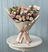 Букет цветов из:  Розы и Лизиантусы в Ибреси