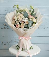 Букет цветов из:  Розы и Лизиантусы #REPLACE_PRED# Ибреси