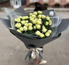 Букет Белые кустовые розы Солинеро в Ибреси