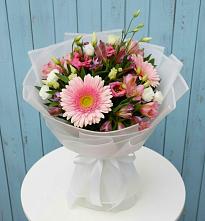 Букет цветов из:  Герберы, Альстромерии и Лизиантусы в Ибреси